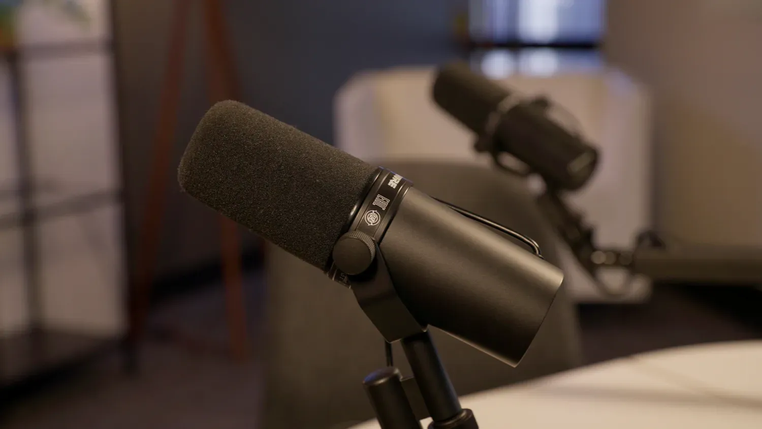 Podcast Studio vs. Recording at Home: Which One Your Audience Wants